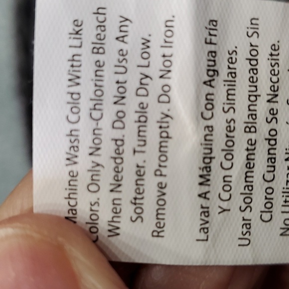 Avia, Beautiful shade of gray leggings size small (2-4) 2 big pockets in front. - Picture 9 of 9